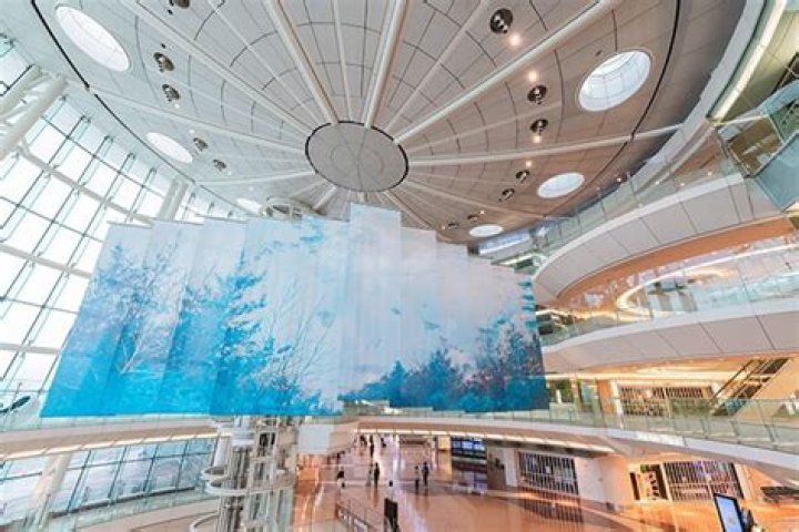 Which airport in toulouse does ba fly to?