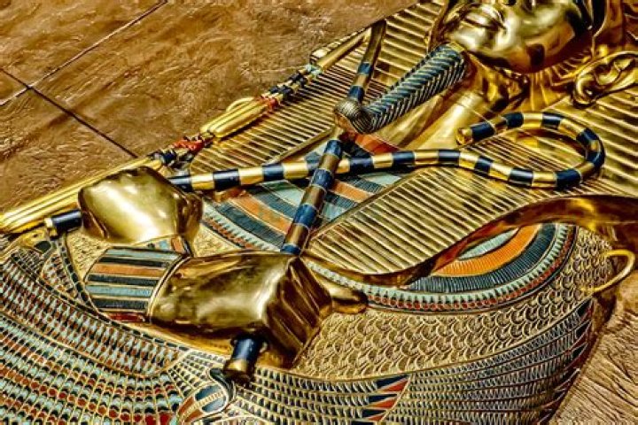 Which pharaohs were in the golden parade?
