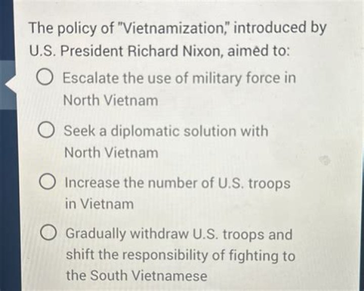 Which president pursued a policy of vietnamization?