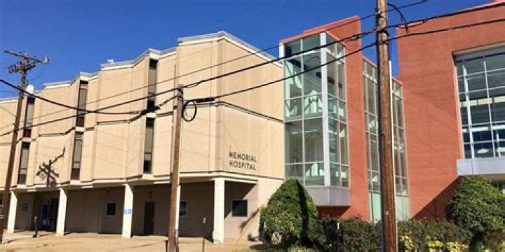 Who owns nacogdoches memorial hospital?