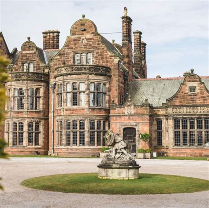 Who owns thornton manor?
