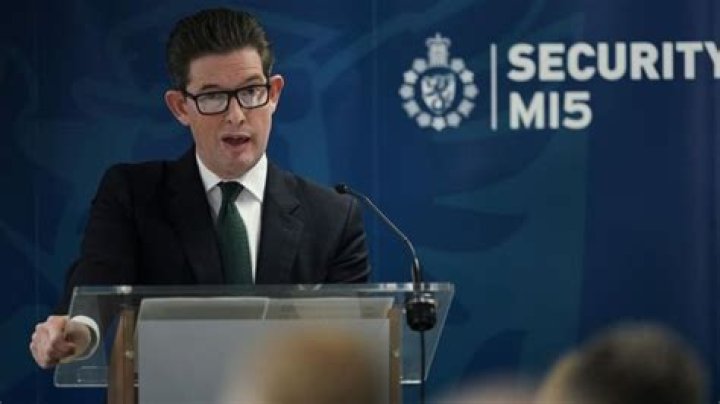 Why are mi5 called spooks?