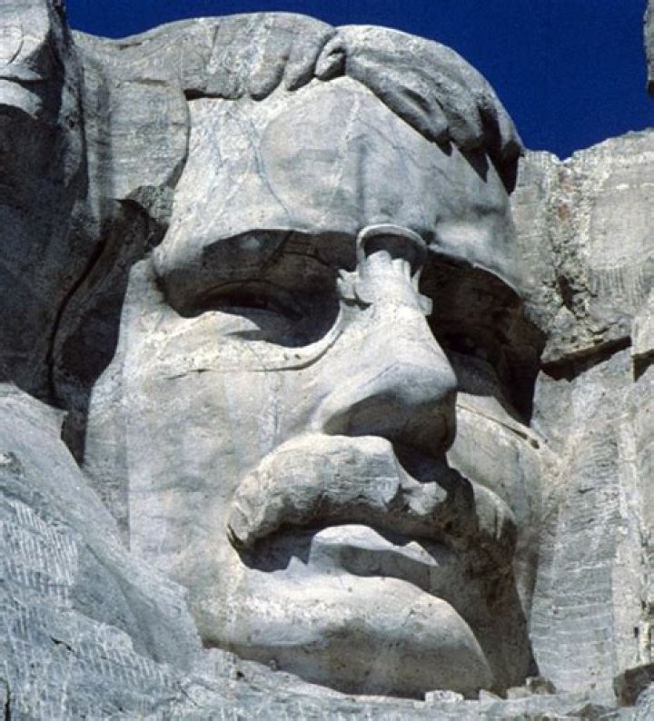 Why theodore roosevelt on mount rushmore?
