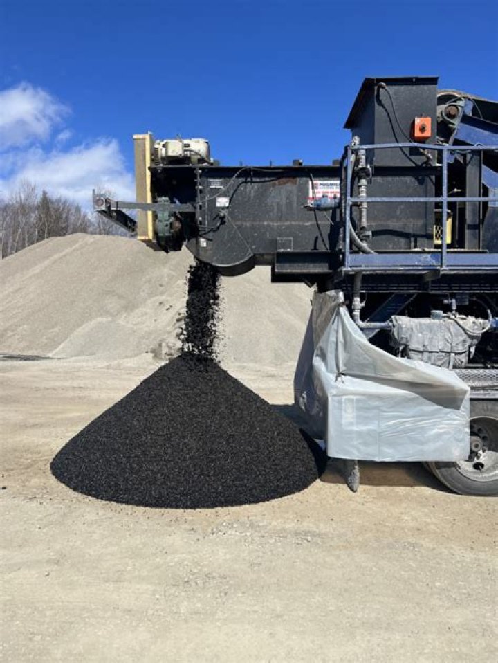 Will cold patch asphalt adhere to concrete?